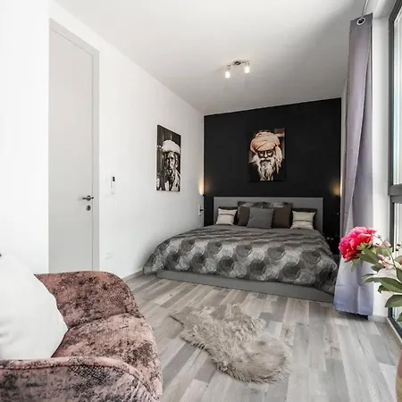 Casa Rebel Semesterbostad *